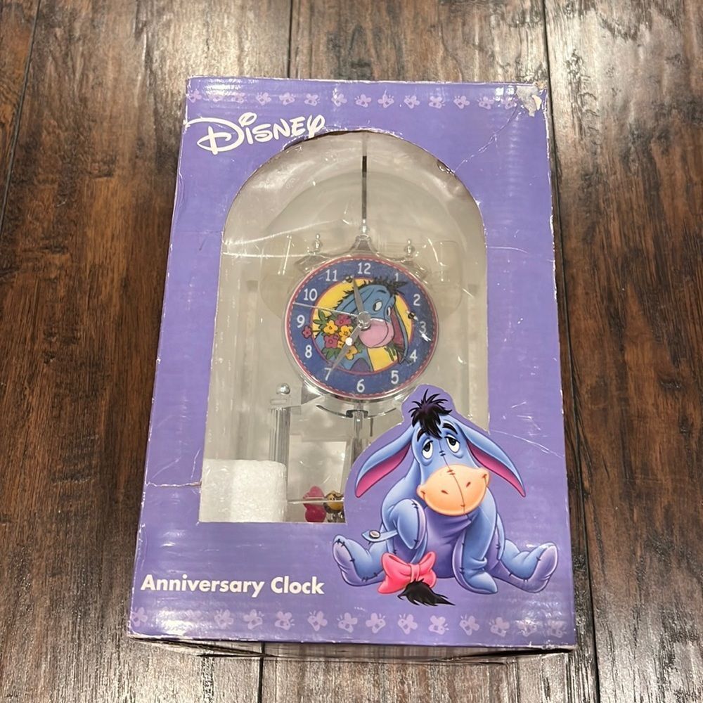 Vintage NEW IN open BOX DISNEY ANNIVERSARY CLOCK/EEYORE! Collectible